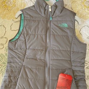 Brand new north face girls vest